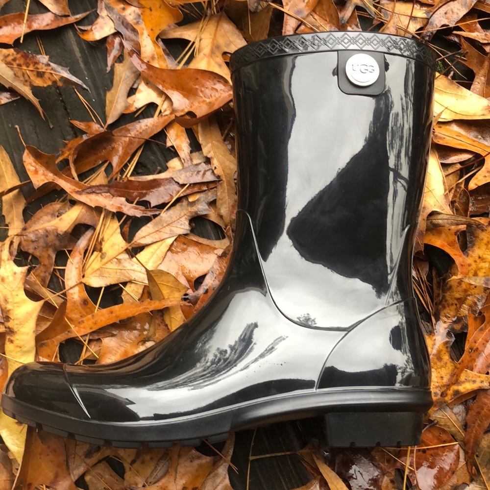 NEW Ugg Sienna Rainboot- 9 Black Rubber